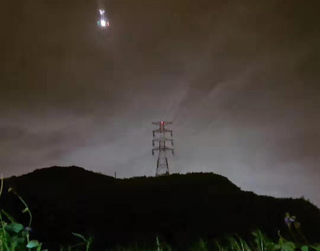 台湾铁塔太阳能航空障碍灯现场案例